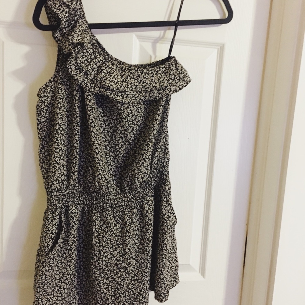 Delicate floral print romper